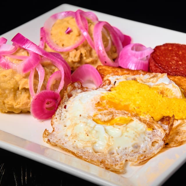 Mangu Con Cebolla/ No Cebolla- Tres Golpes.