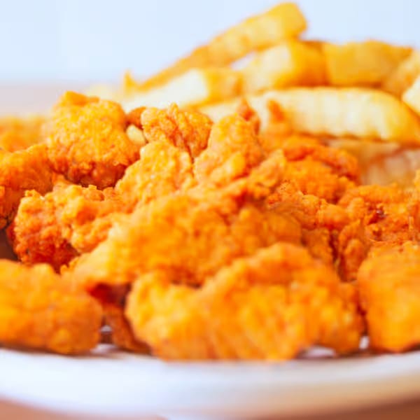 Family Combo Chicharrón de Pollo / Fried Boneless Chicken Chunk.