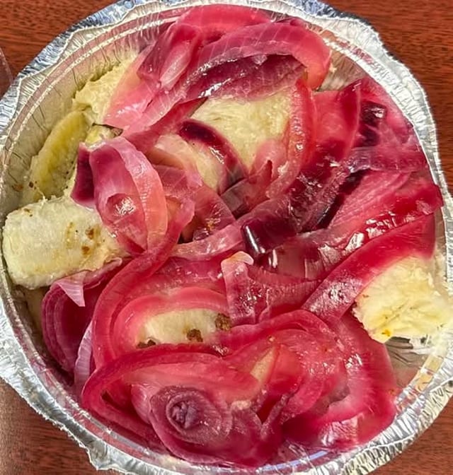Guineitos - Boiled Green Bananas Tres Golpes.